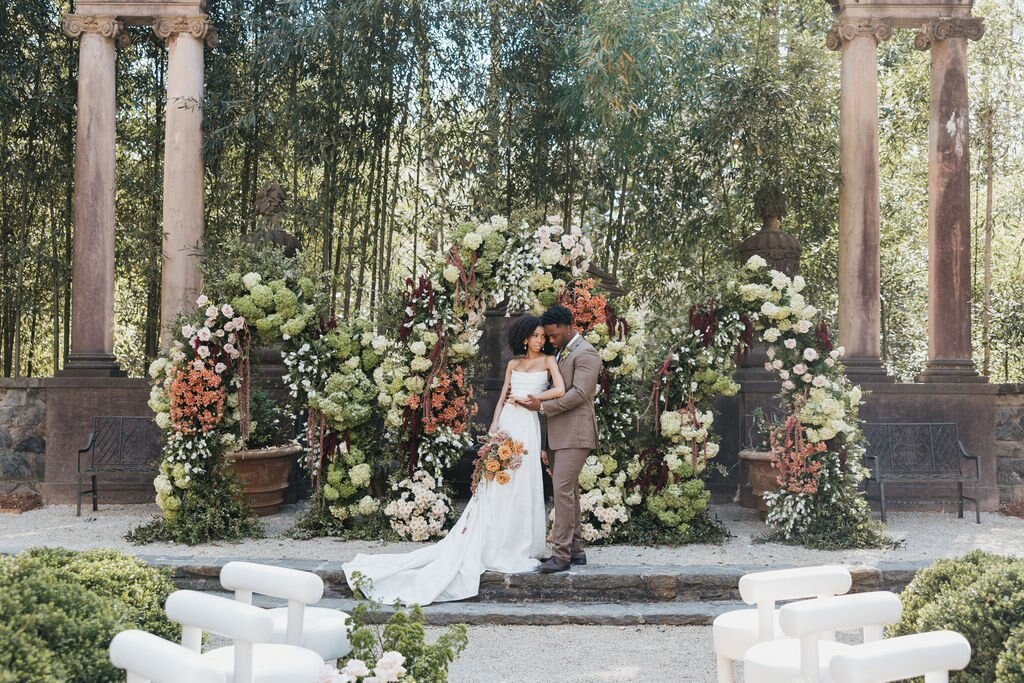 Floral ceremony arch designed by Fashionable Florist in Houston